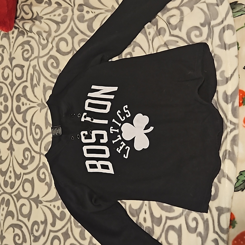 Boston celtics crew neck sweatshirt, black, small